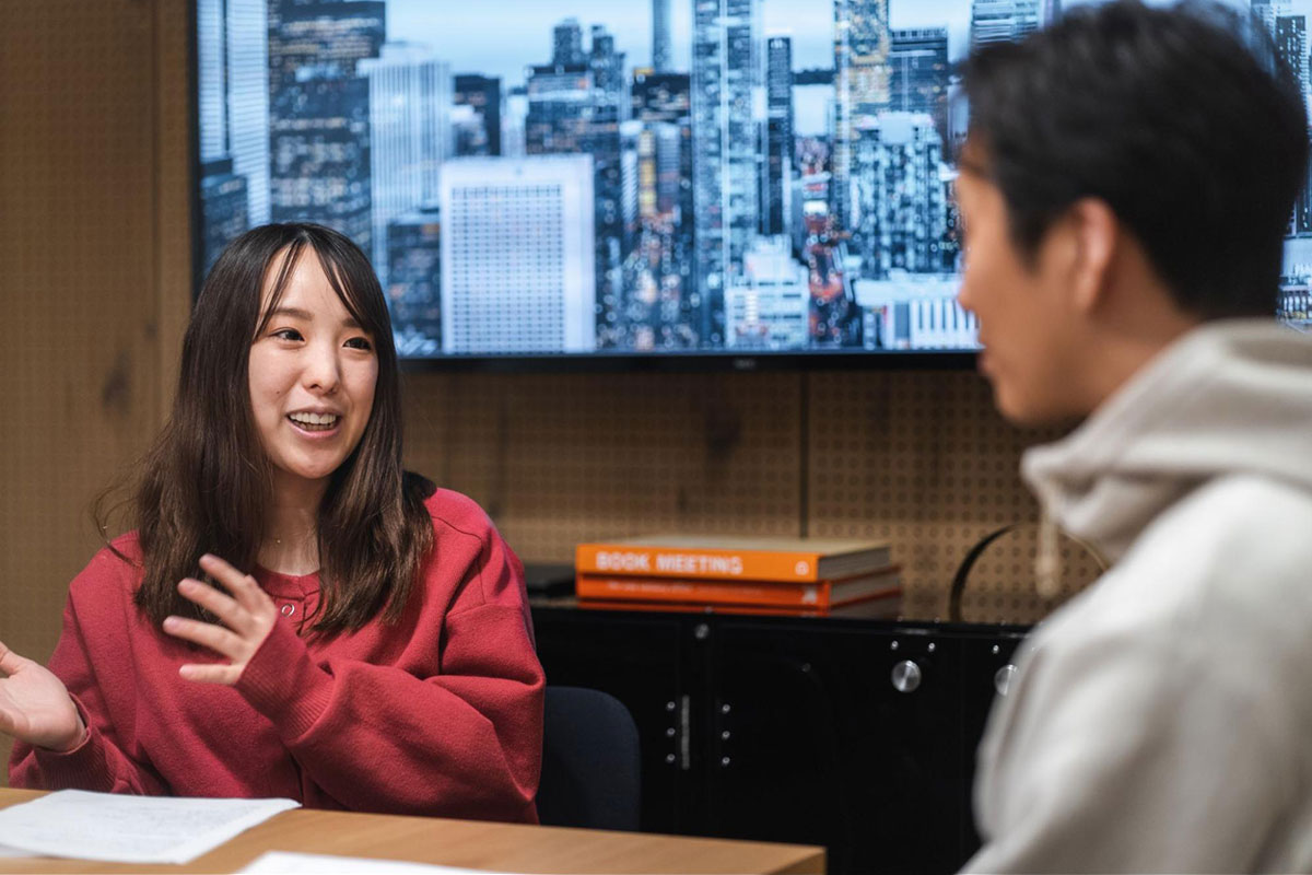 左からデジタルアスリート株式会社有馬、村山さん